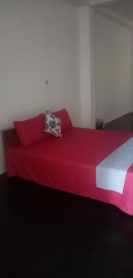 450-33 First Floor Daire Kolombo Dış mekan fotoğraf